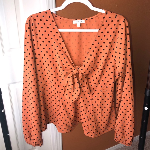 NWT Forever 21 Polka Dot Bell Sleeve Top - Picture 2 of 6